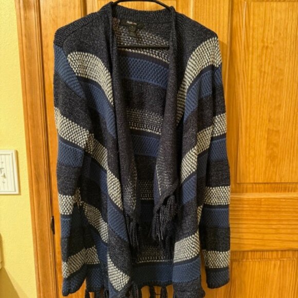 Never Been Worn Style & Co. small, long sleeve shawl - Picture 1 of 2